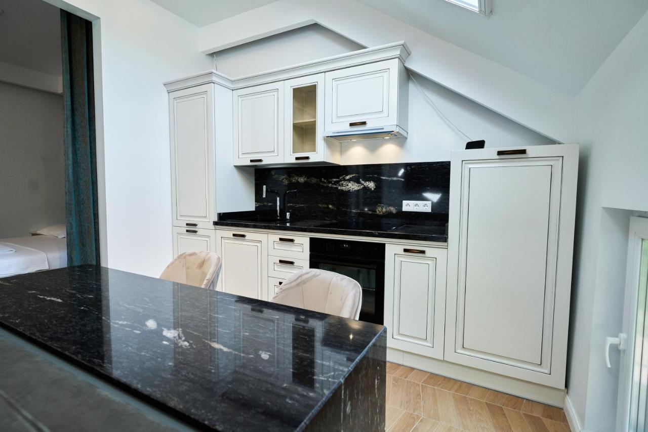 Carolyne Apartment *