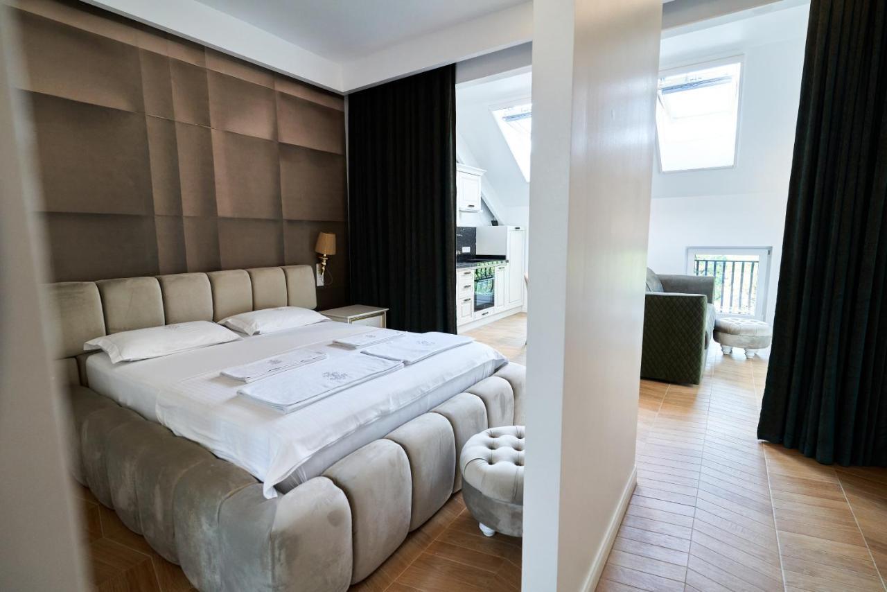 Carolyne Apartment *